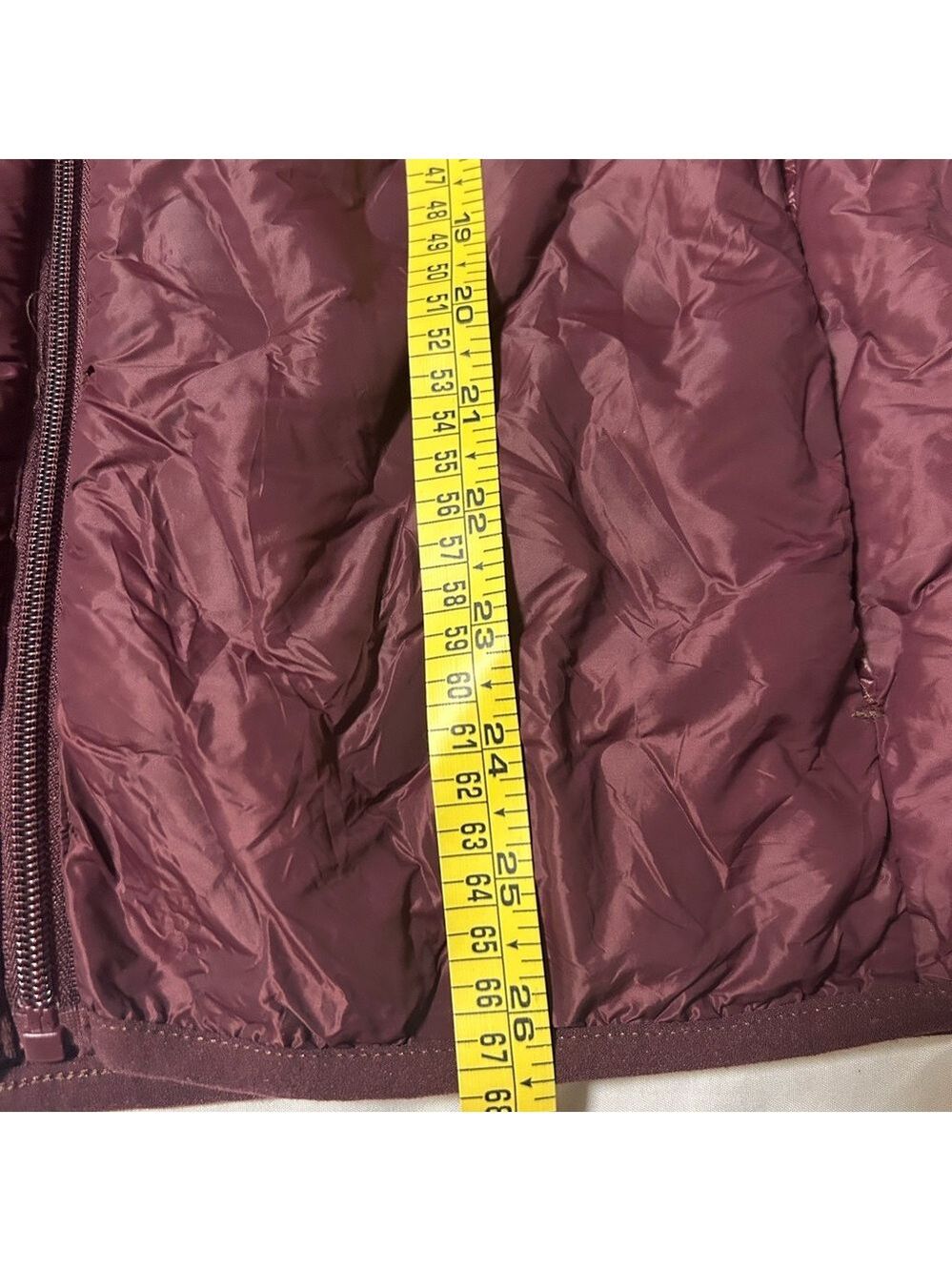 Tangerine Women's Sleeveless Winter Jacket Vest Size XL Quilted Puffer Burgundy - Picture 3 of 11